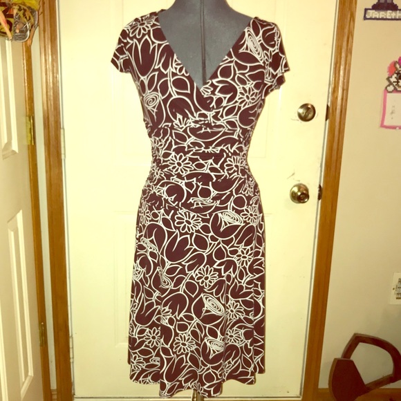 London Times Dresses & Skirts - Brown flower pattern dress